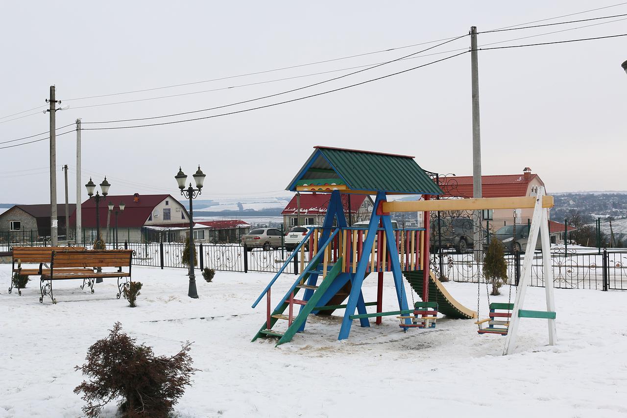 Vitapark Sonyachnyy Provans Szatanyiv Kültér fotó